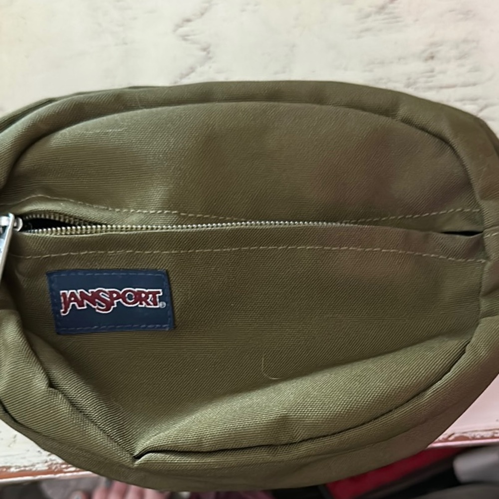 JanSport Green Belt Bag Durable Canvas Design